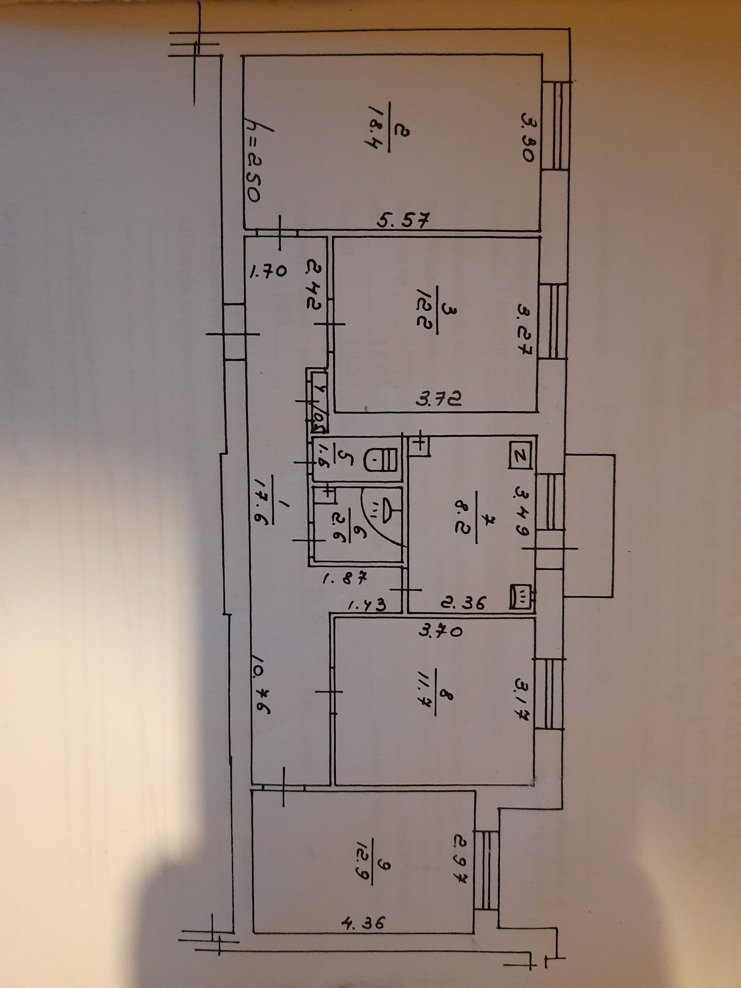 Продам 4к квартиру в центрі з якрї можна зробити 5к або 2 по 2кХозяїн.