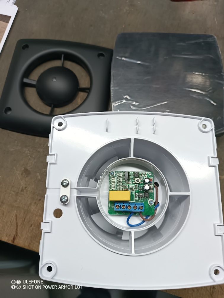 Wentylator łazienkowy Sterr LFS100-QBT