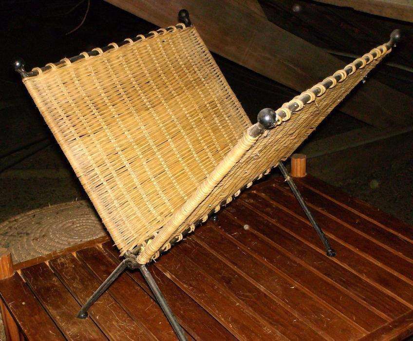 Porta revistas ferro e verga