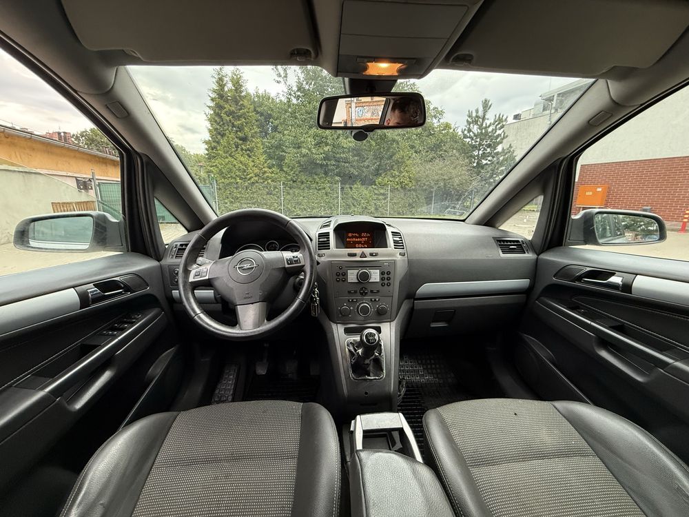 Opel Zafira 1.9 CDTI • 7-osobowy