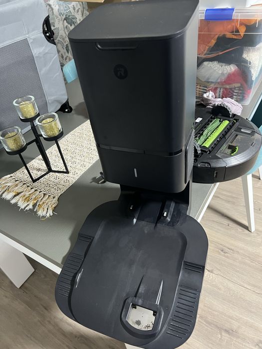 Aspirador Romba i7 usado mas completamente funcional