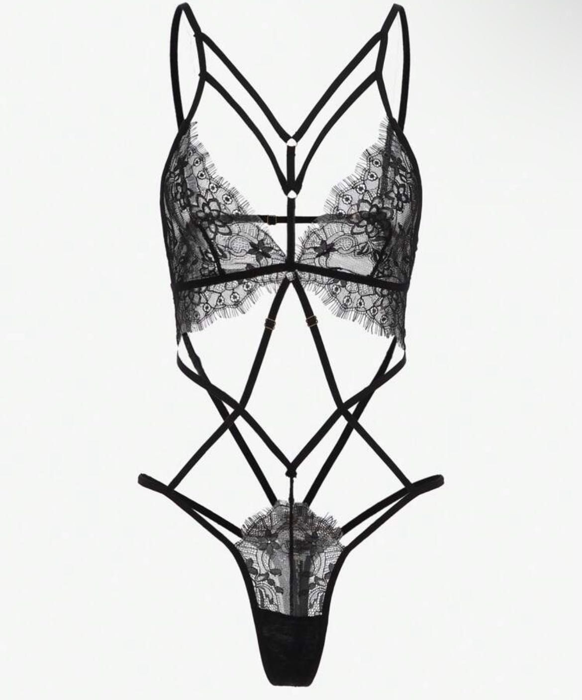 Lingerie Preta Nova
