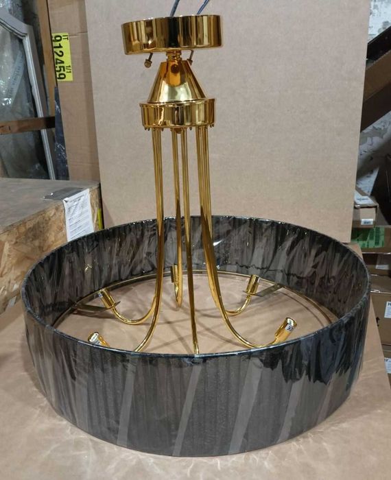 Люстра на 6 рожків