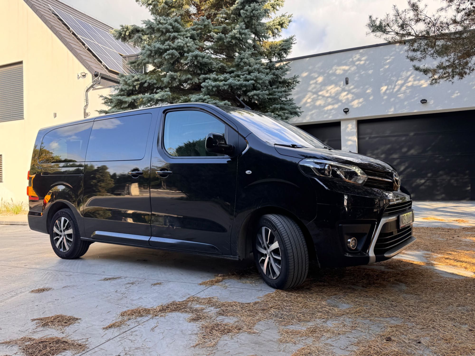 Toyota PROACE VIP Verso Long Nowa niższa cena! Cena brutto.