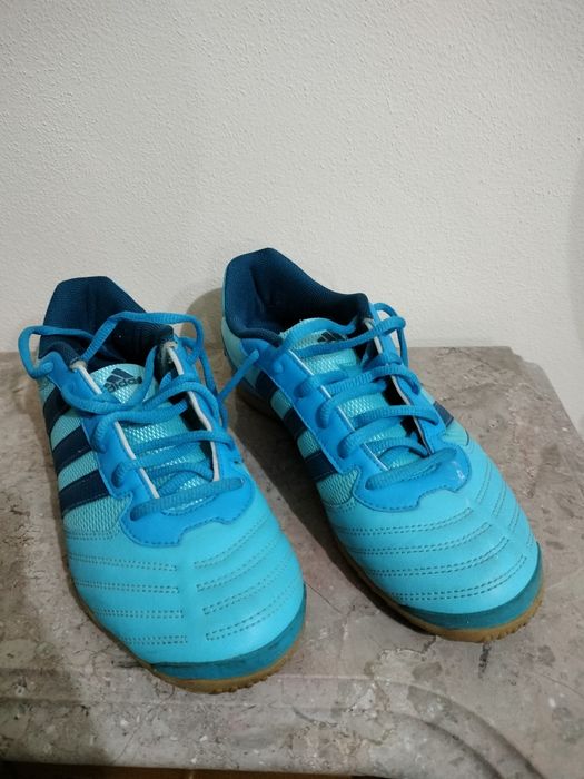 Sapatilhas Futsal N° 42 ADIDAS Novas