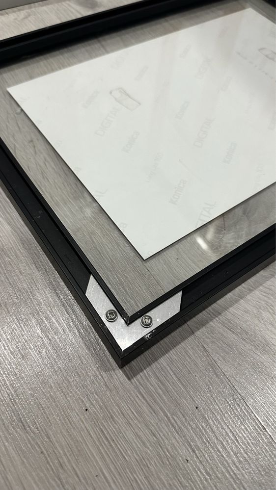 Рамки алюмінієві для фото з подвійним склом