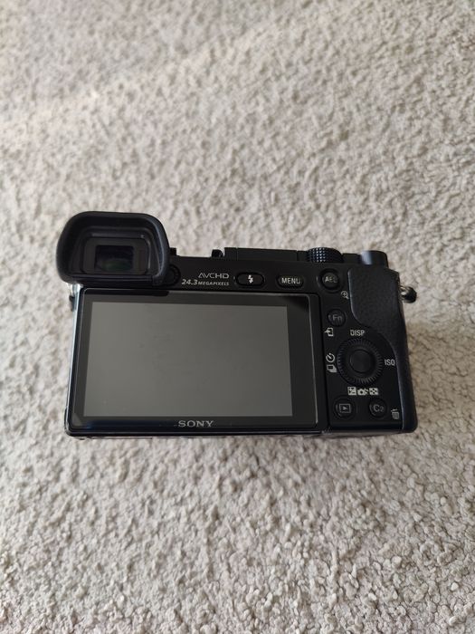 Sony A6000 + 3 lentes