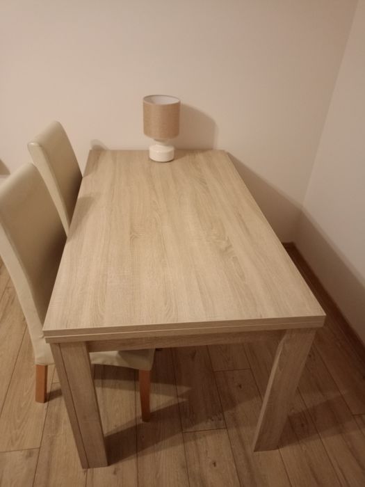 Sprzedam stół rozkładany.