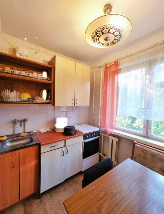 2х к.из.кв. в 5-ти минутах от входа в метро 23 Августа. Старт-30000$