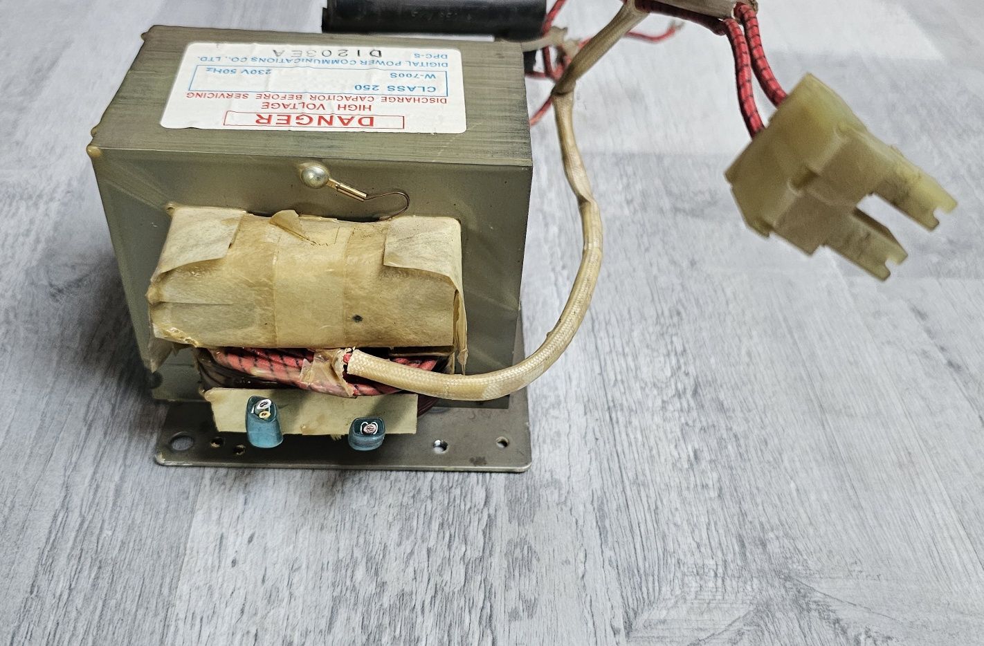 Transformator z mikrofalówki