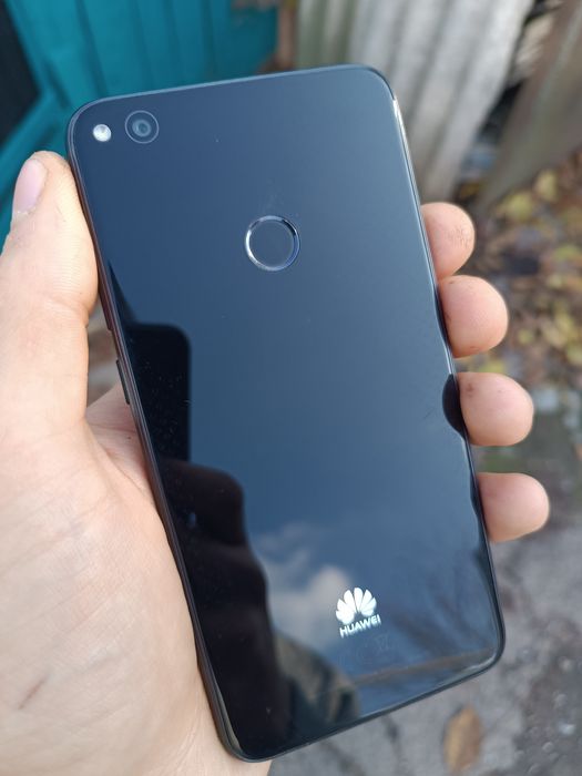 Huawei p8 lite 3/32GB + чехол