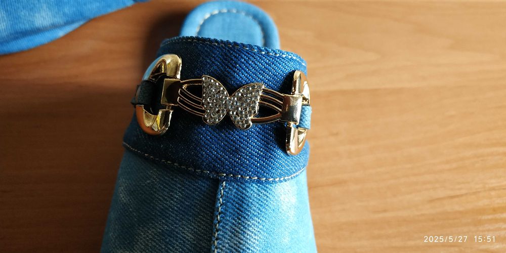 шлепанцы Восточных народов р-р 39,40 Торг уместен.