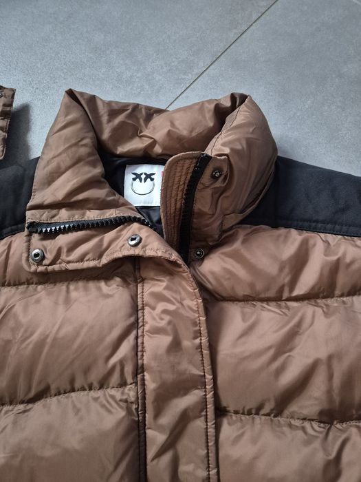 Pinko pikowany damski płaszcz ocieplany z kapturem puchowy