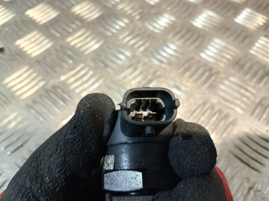 Listwa Wtryskowa Opel Vectra C 1.9 Cdti 0445214057