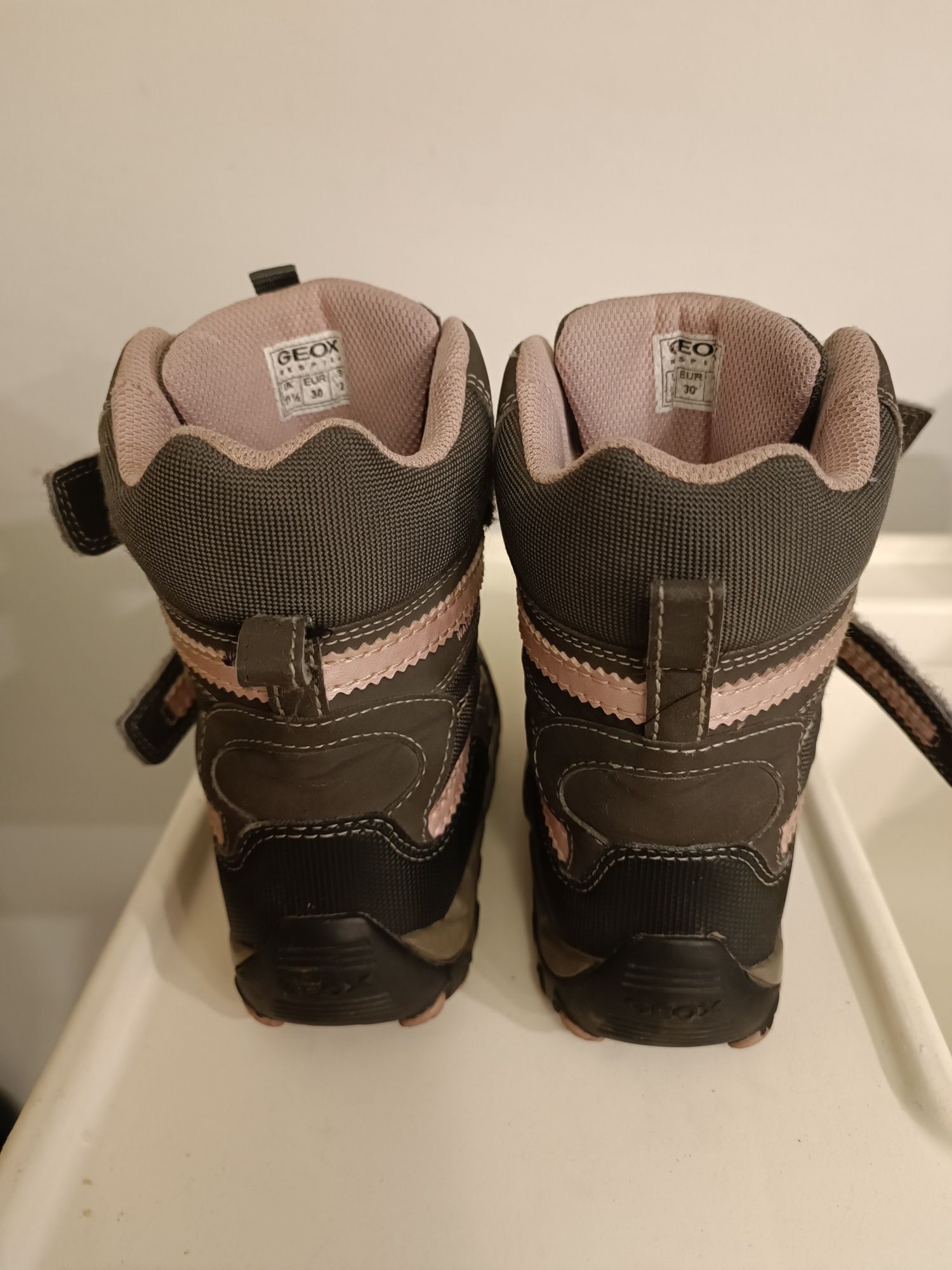 Buty Geox dla dziewczynki rozm.30