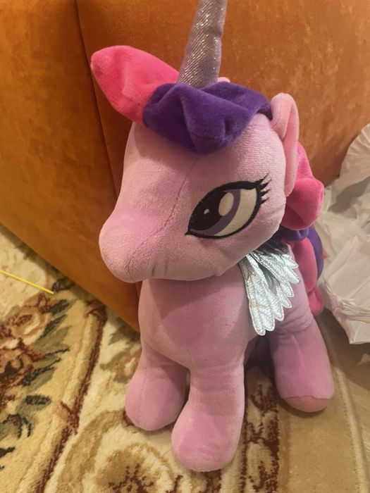 Продам іграшки б/у в гарному стані