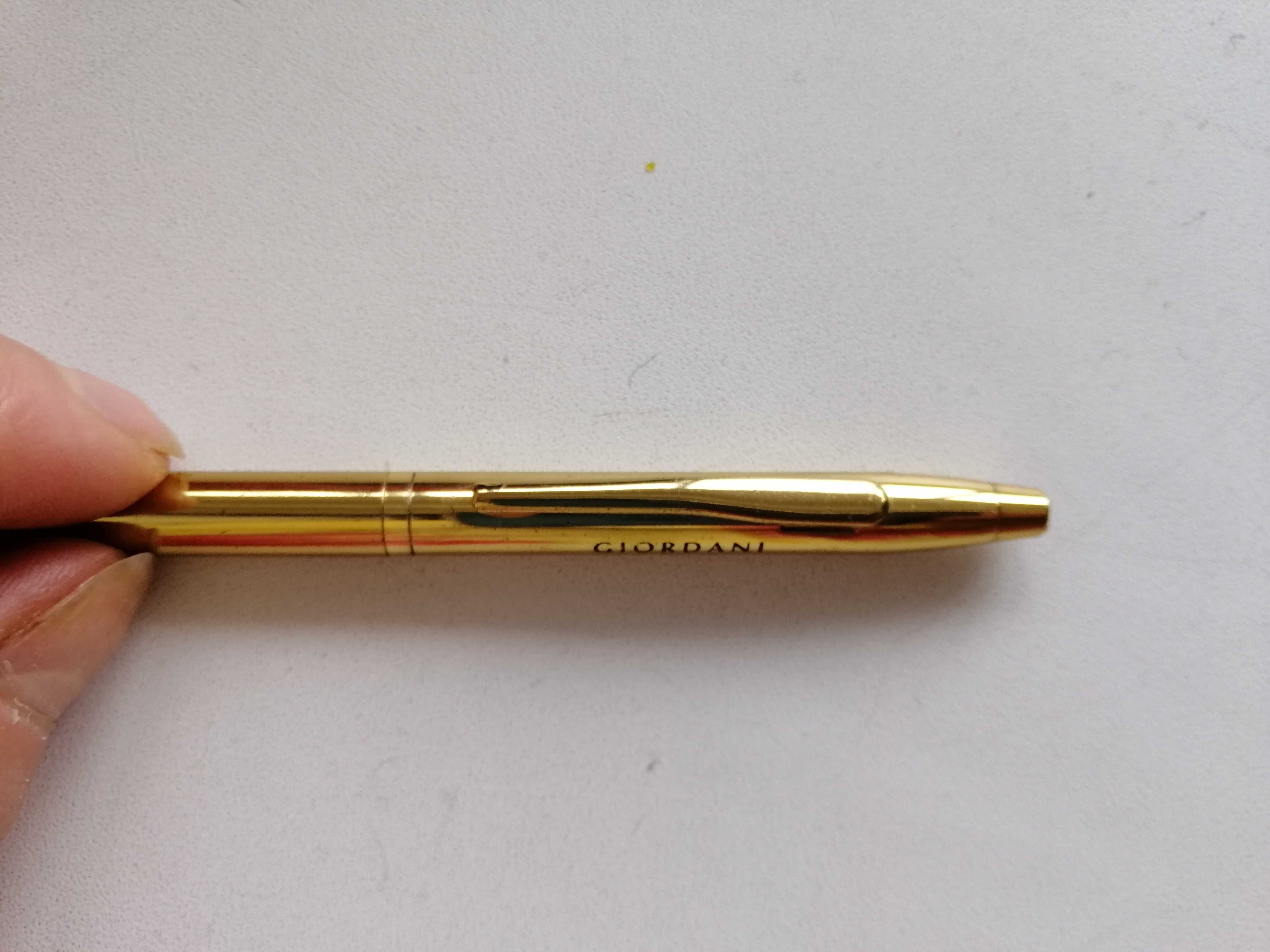 Продам золотистую ручку шариковую 14 см