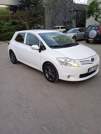 Toyota Auris 2011r 2.0 D4D