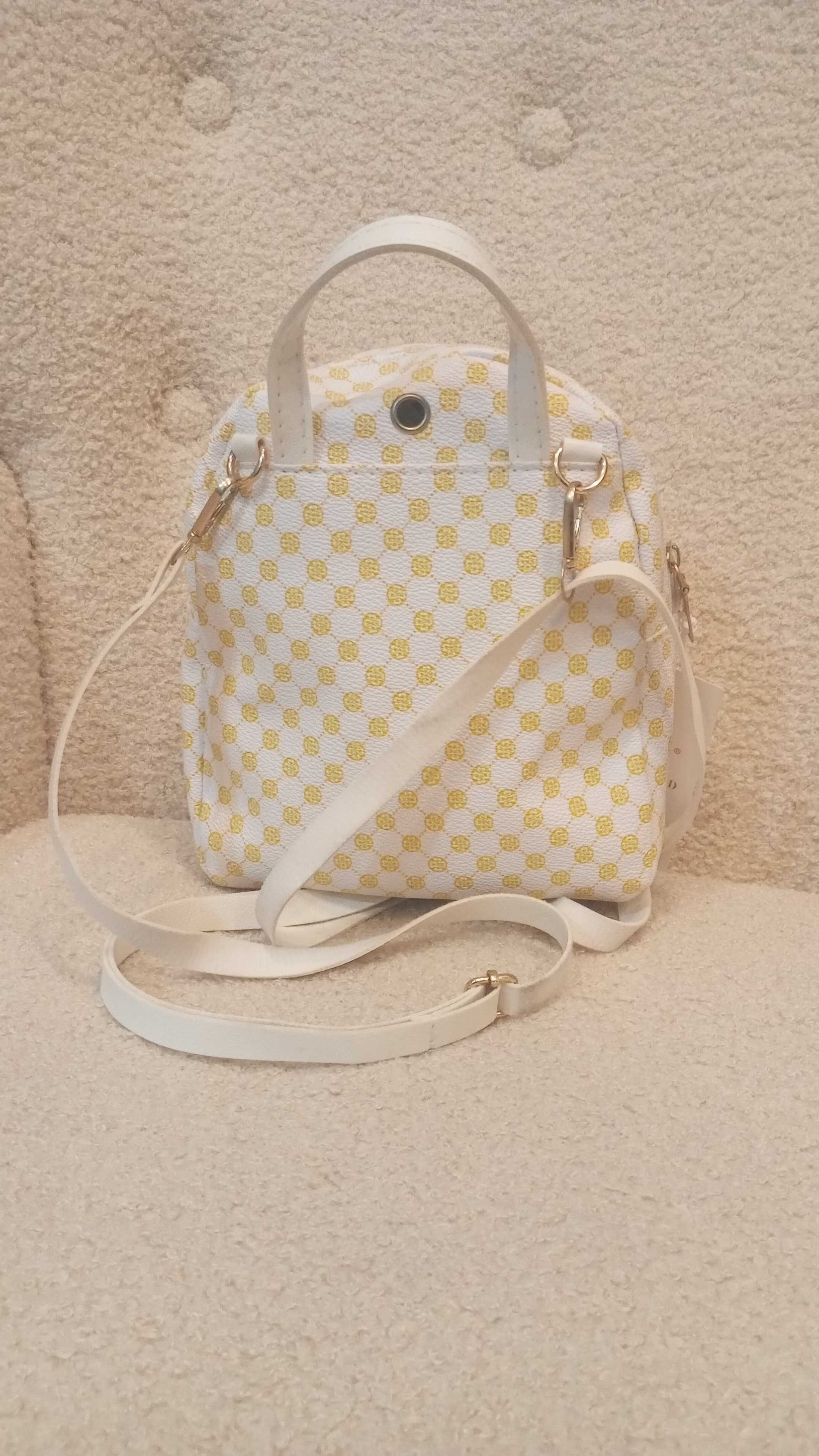 Pequena Mochilas Branca 5€