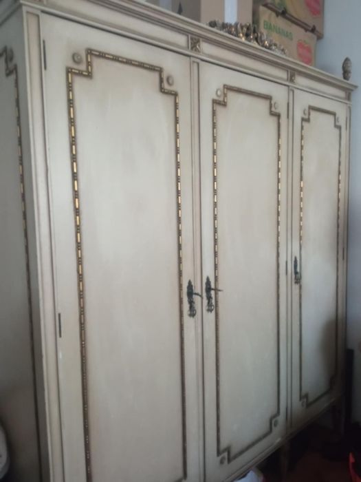 Mobilia de quarto antiga