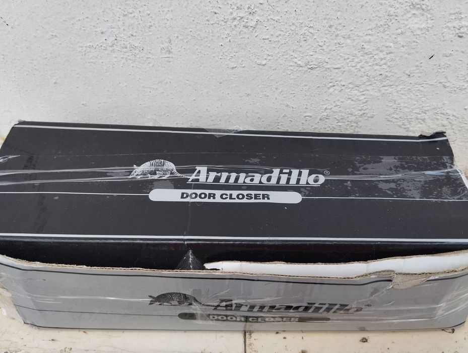 Доводчик двери Armadillo