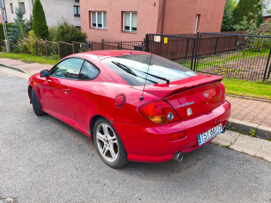 Hyundai coupe 2.7v6