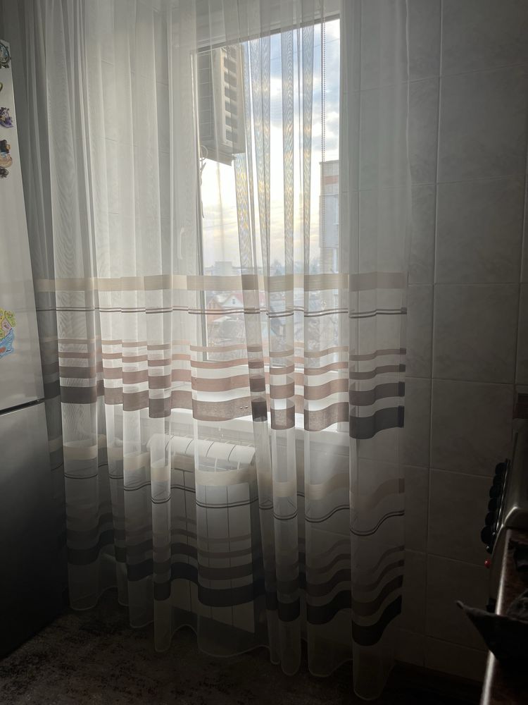 Продам гардину 243 на 3,5