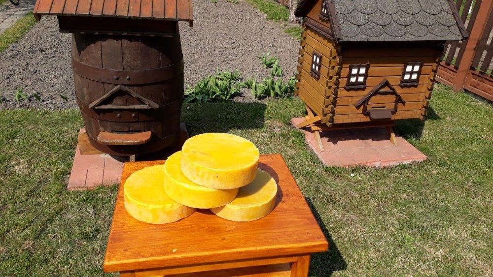 Naturalny wosk pszczeli z własnej pasieki