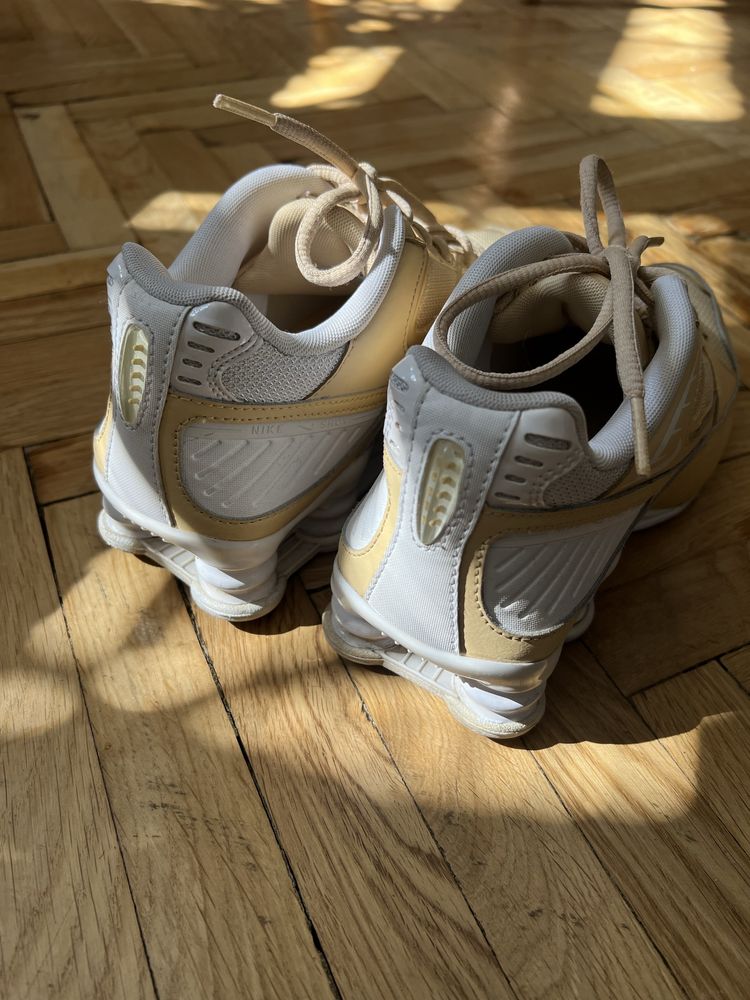 Nike shox enigma