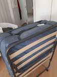 cama dobrável azul