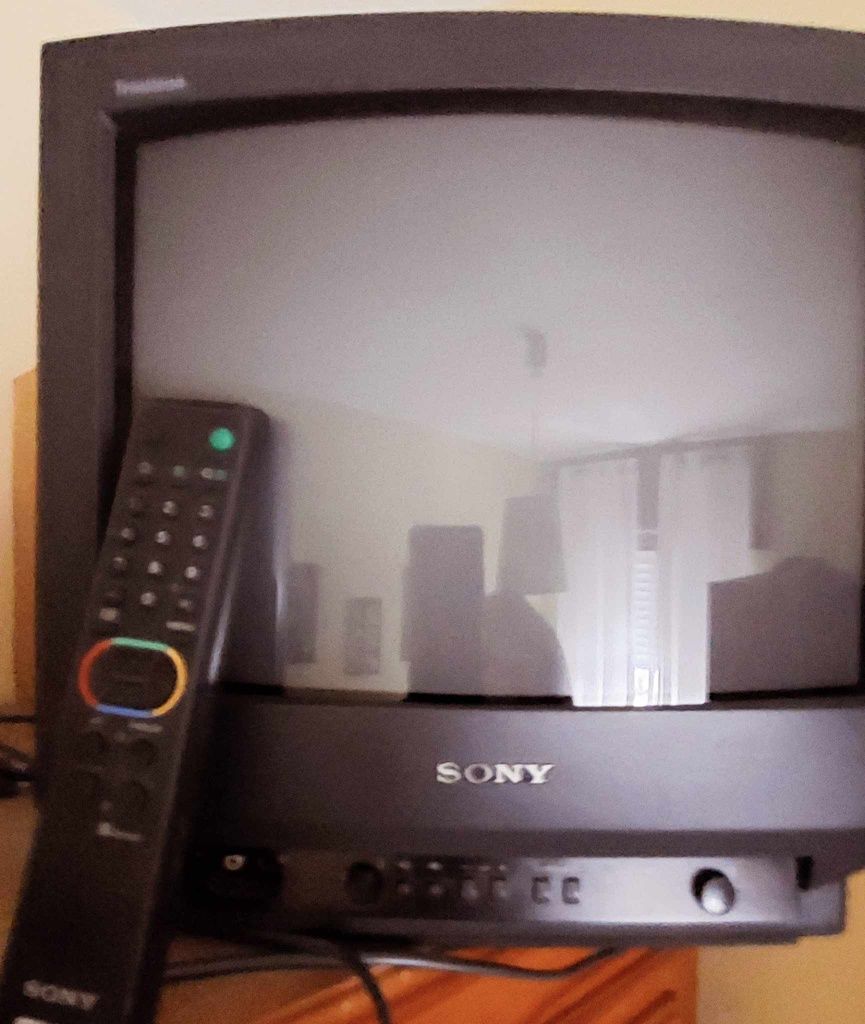 Televisão Grundig e televisão Sony