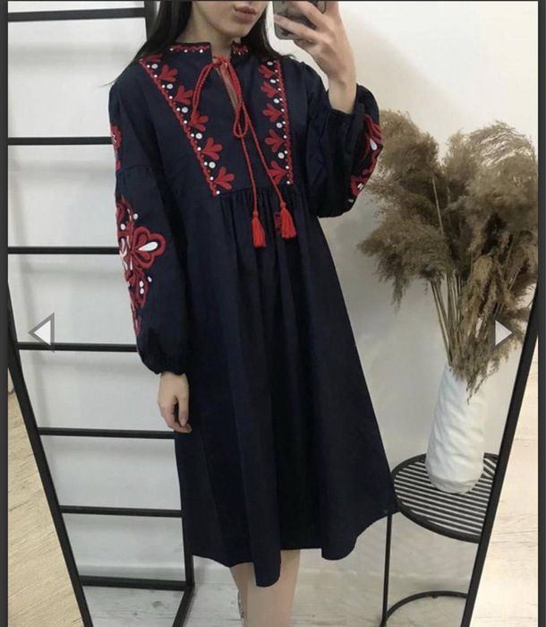 Жіноча вишиванка