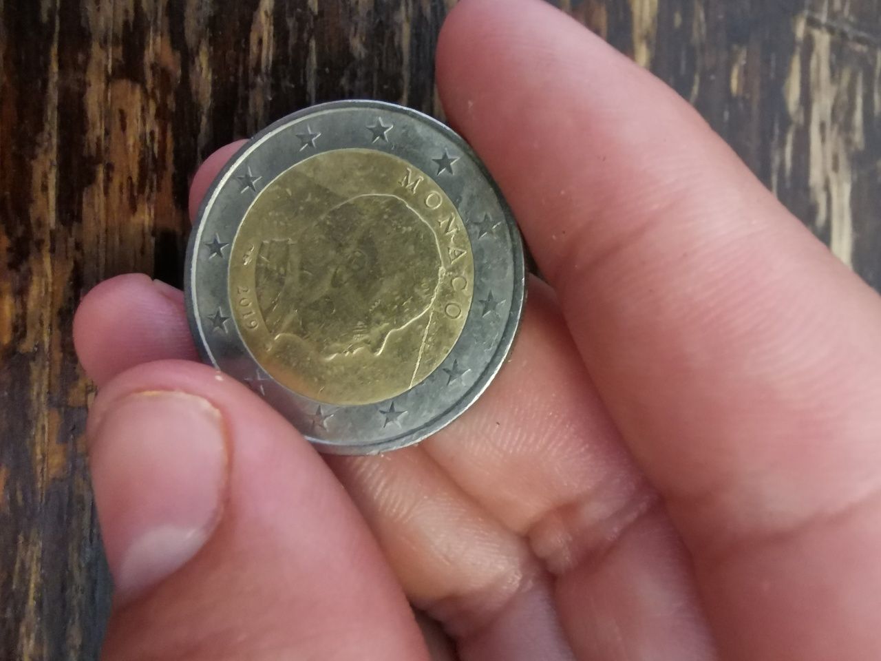 Moeda do Mónaco de 2019 com defeito