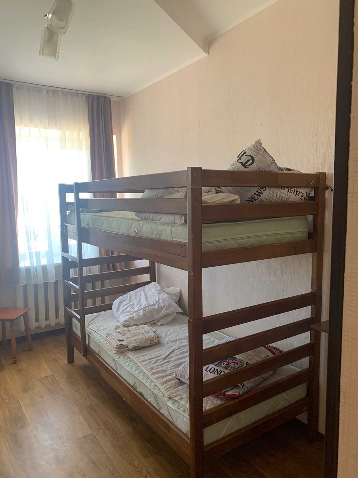 Адмінбудівля з готельними номерами, кафе