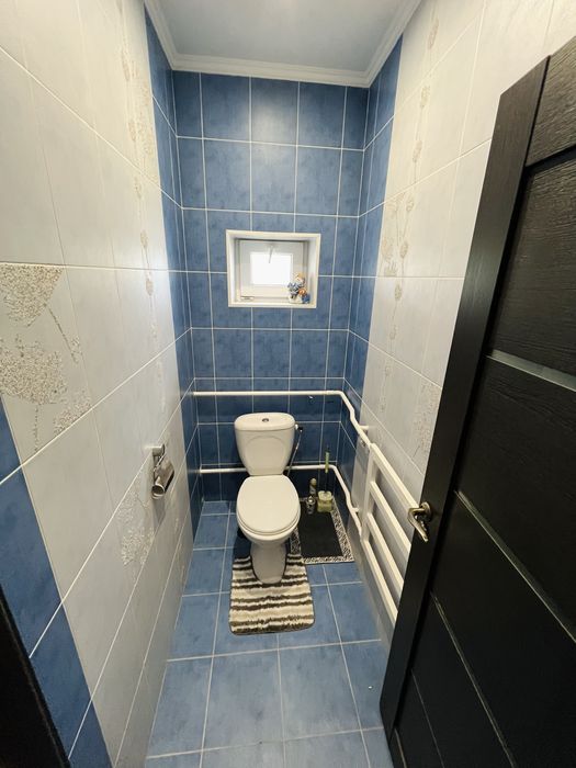 Будинок з ремонтом та терасою