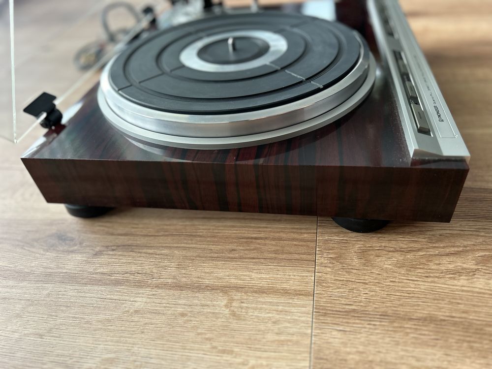 Gramofon Pioneer PL 505