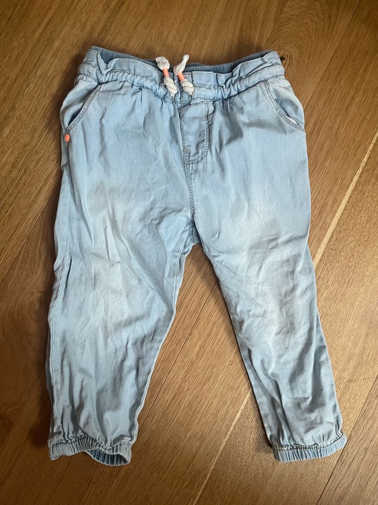 Miękkie cienkie jeansy Reserved 86