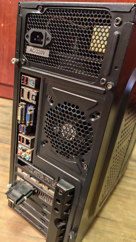 Игровой компьютер i7 3770k/ gtx960/ 16gb/ 120gb hdd.