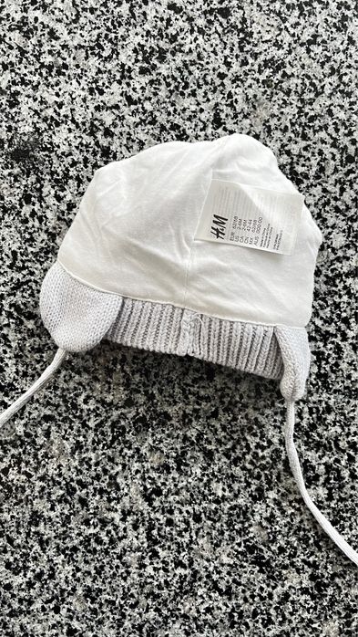 Продам новеньку шапочку H&M 2-6 місяців