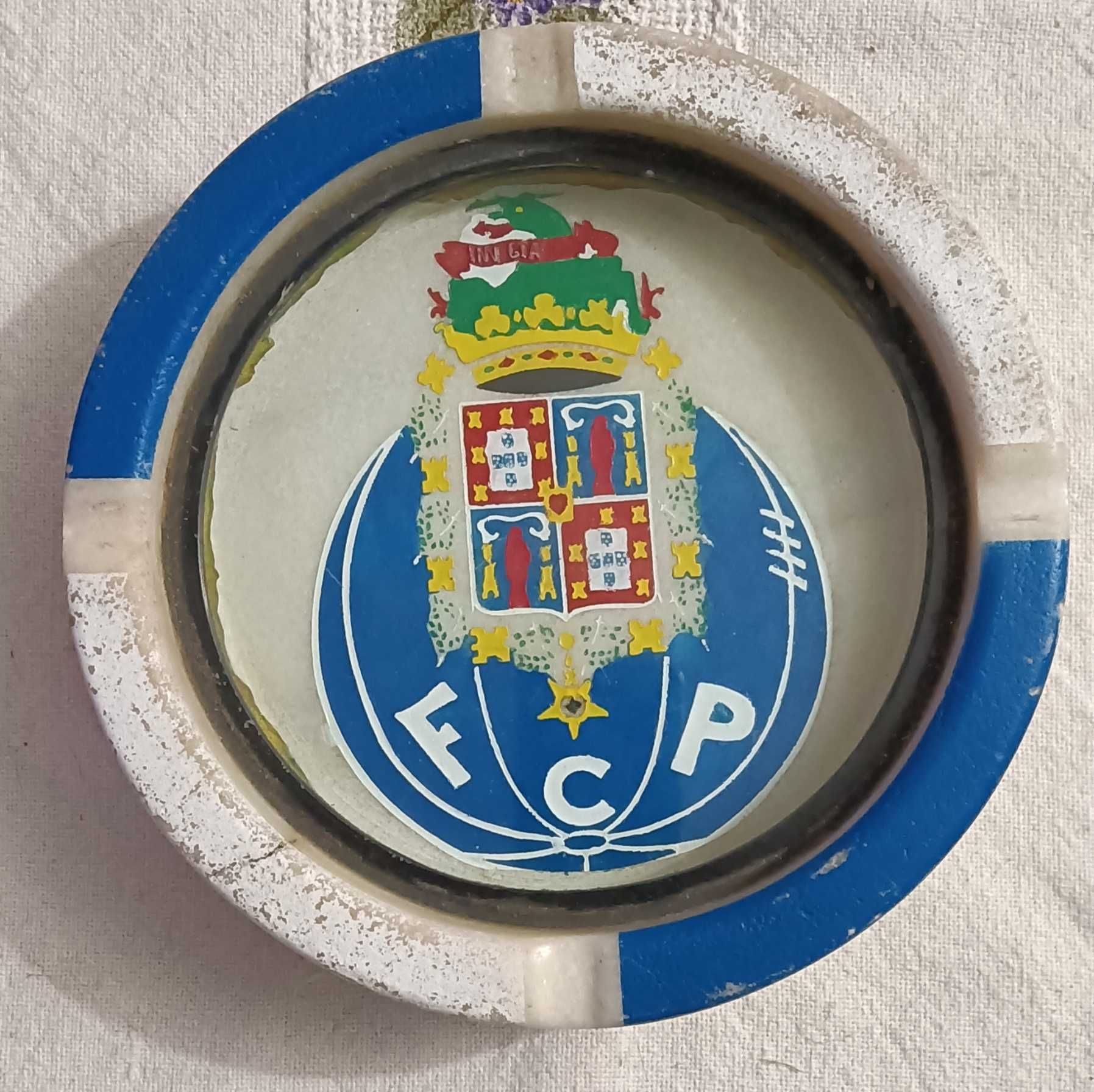 FCP cinzeiro antigo