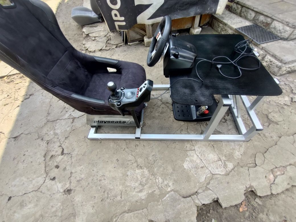 Продам копкит игровую машину
