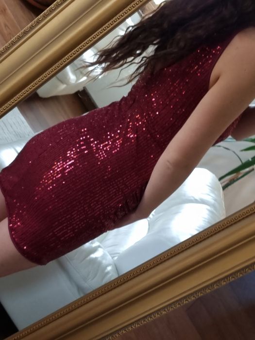 Bordowa sukienka z cekinów, błyszcząca cekinowa sukienka na sylwestra