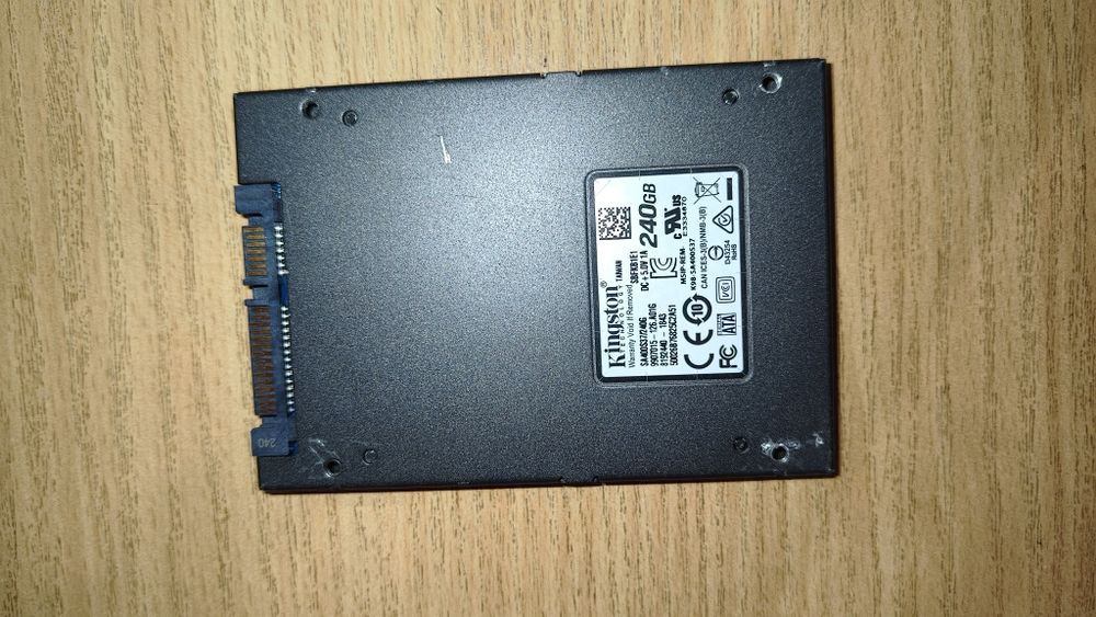 Накопичувач SSD 2.5" 240GB Kingston (SA400S37/240G)