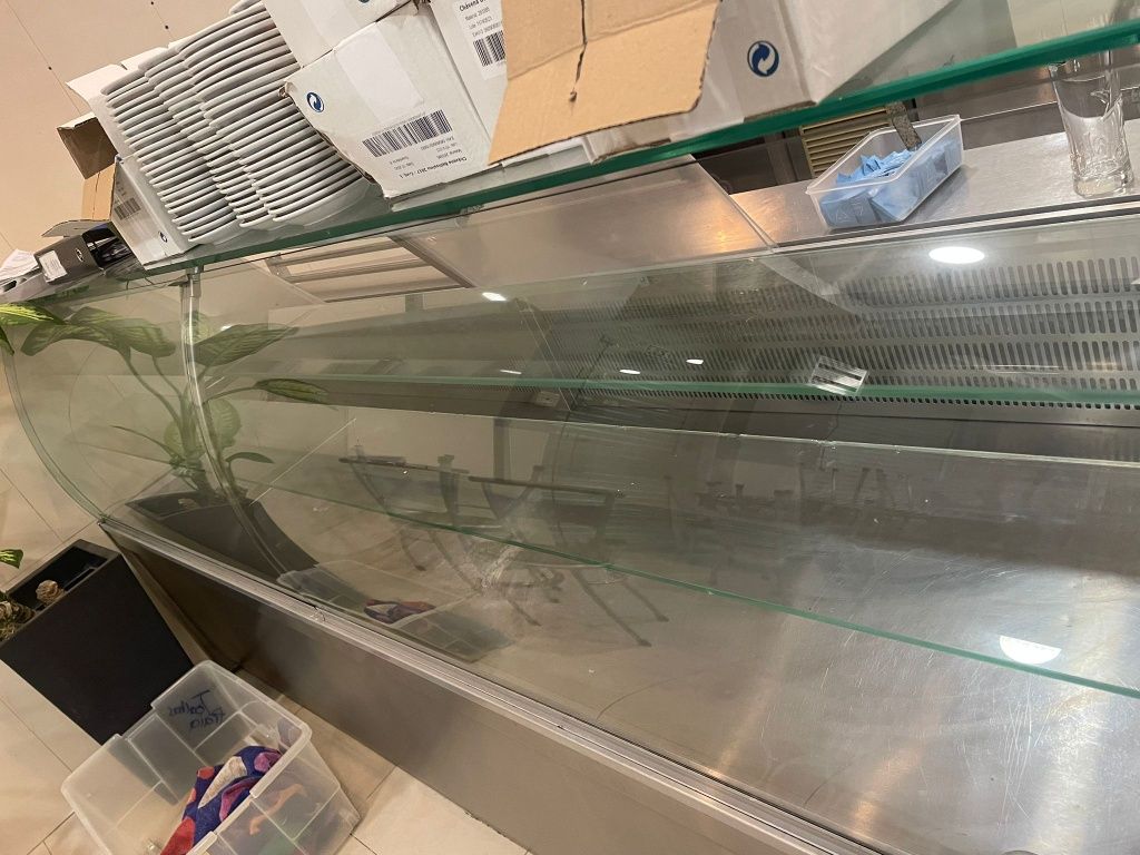 Vitrine refrigerada de 240 cm