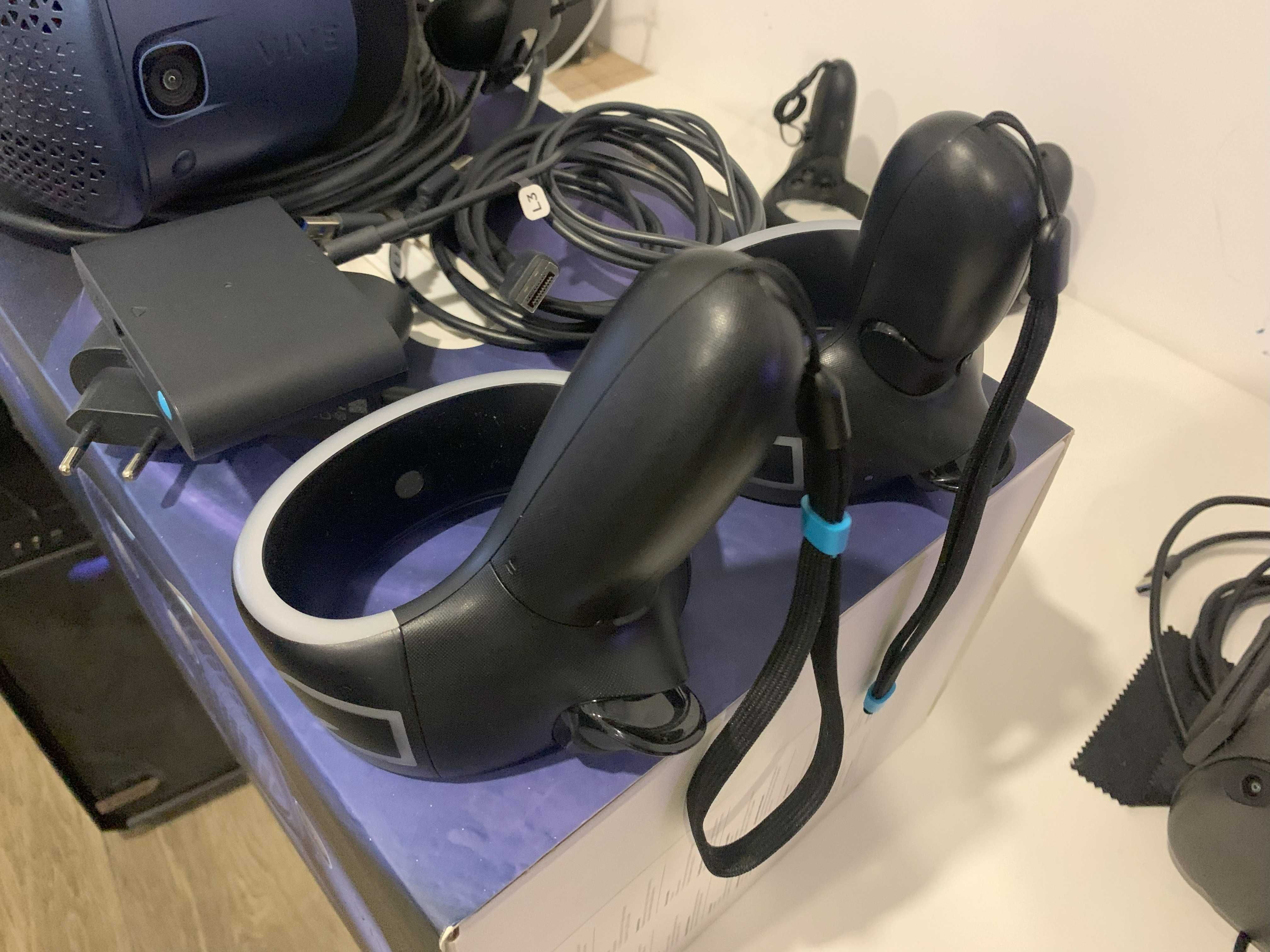 HTC Vive Cosmos V1.