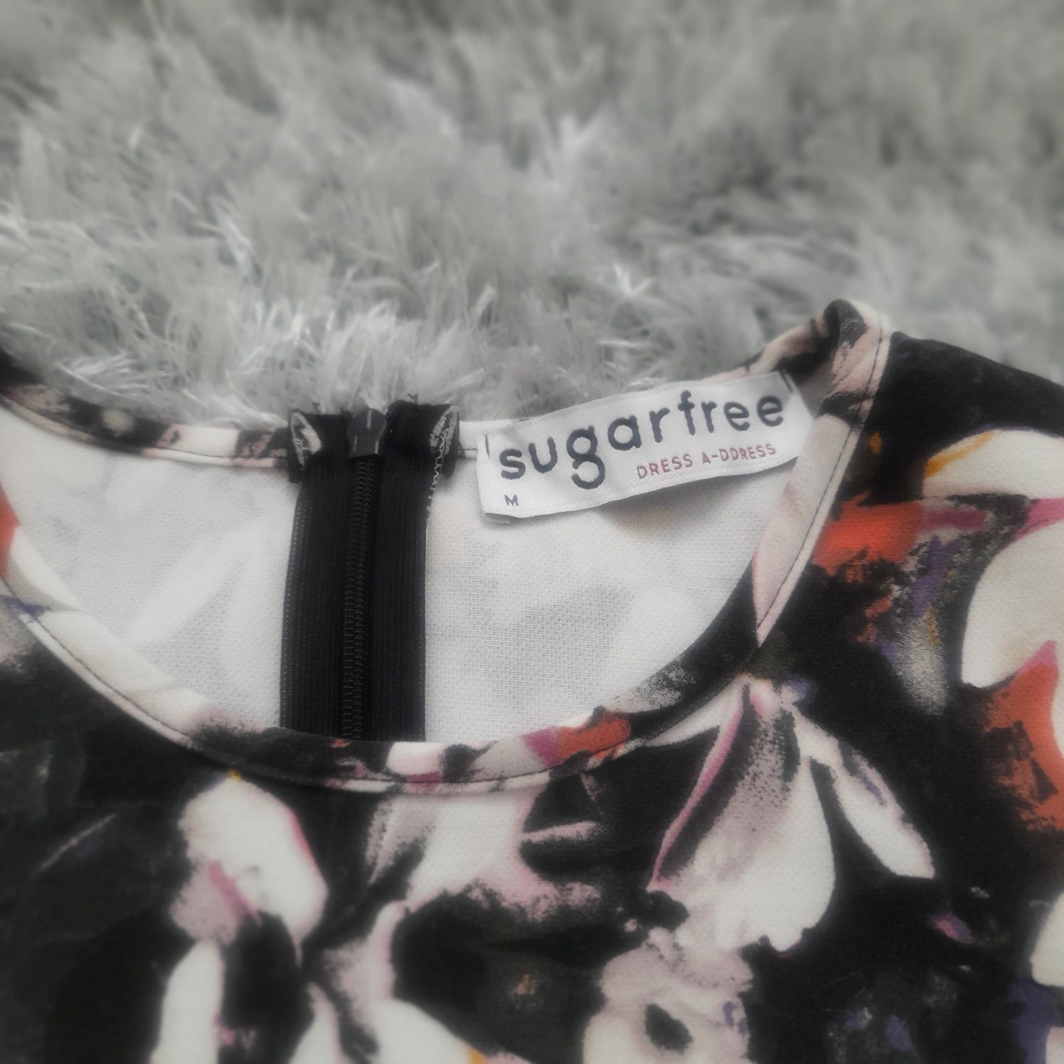 Piękna sukienka  Sugarfree