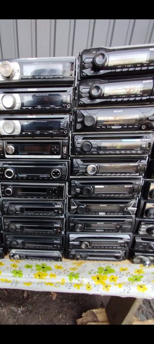 Оригінальна Автомагнітола