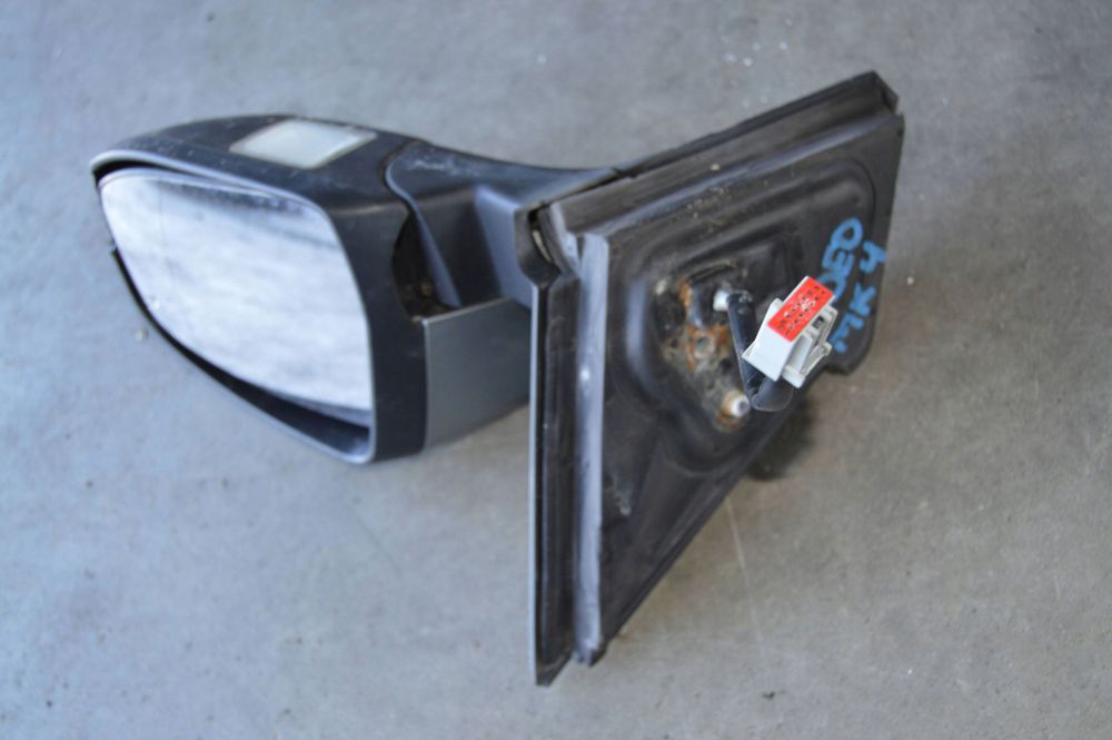 ford mondeo mk iv elektryczne lusterko boczne drzwi przednich prawe e9