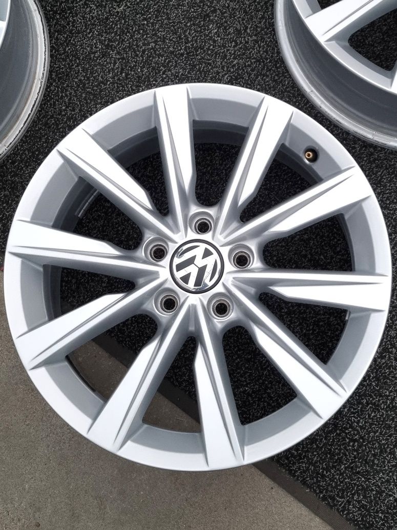 Felgi Alu 17" VW Tiguan Passat B8 B7 B6 T-Roc Golf Touran 5x112 Orygin