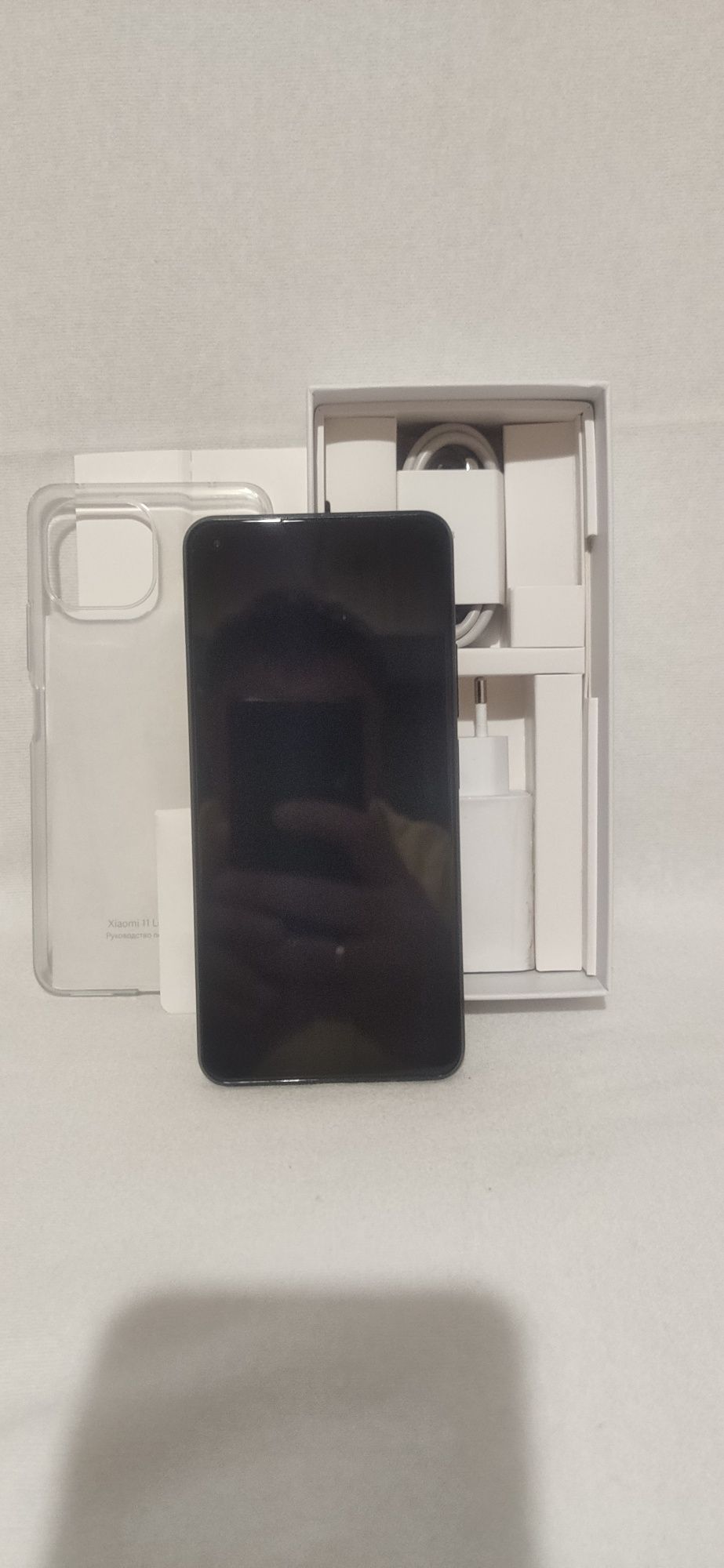 Продам mi 11 lite 5G ne 8/128.